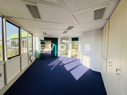 Photo 11 – location bureaux	SAINT THIBAULT DES VIGNES (77400)