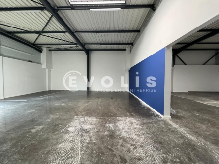 Photo 4 – location Entrepôts / activités	POMMIERS (69480)