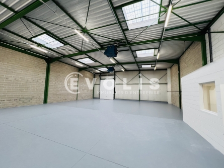 Photo 2 – location Entrepôts / activités	SAINT THIBAULT DES VIGNES (77400)