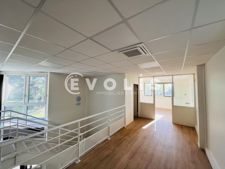 Photo 11 – location Entrepôts / activités	SAINT THIBAULT DES VIGNES (77400)