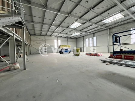 Photo 2 – location Entrepôts / activités	BLANQUEFORT (33290)