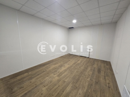 Photo 13 – location Entrepôts / activités	RIS ORANGIS (91130)