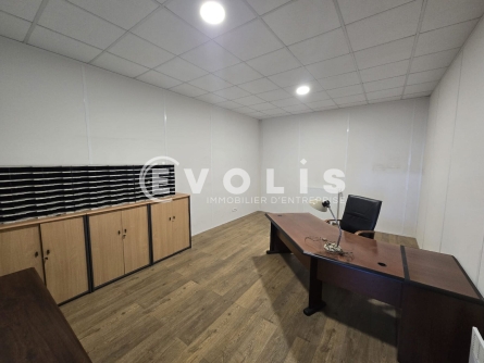 Photo 11 – location Entrepôts / activités	RIS ORANGIS (91130)