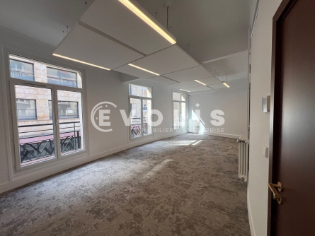 Photo 2 – vente bureaux	PARIS (75008)