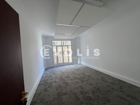 Photo 4 – vente bureaux	PARIS (75008)