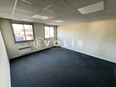 Photo 8 – location Entrepôts / activités	SAINT MICHEL SUR ORGE (91240)