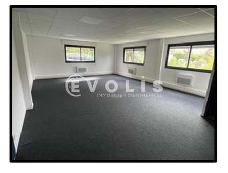 Photo 1 – location bureaux	TRESSES (33370)