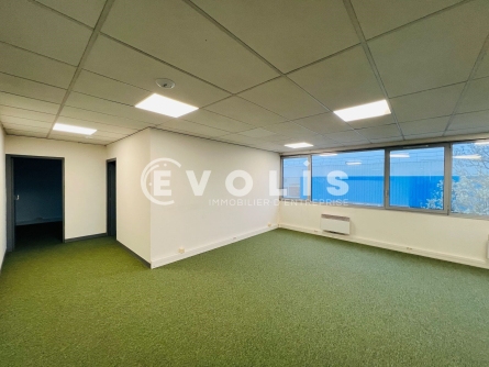 Photo 7 – location Entrepôts / activités	CHAMPS SUR MARNE (77420)