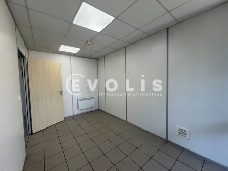 Photo 10 – location Entrepôts / activités	CROSNE (91560)