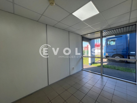 Photo 12 – location Entrepôts / activités	CROSNE (91560)