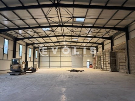 Photo 2 – location Entrepôts / activités	FROGES (38190)