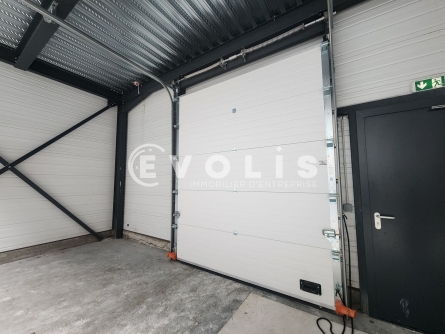 Photo 3 – vente Entrepôts / activités	VAULX MILIEU (38090)