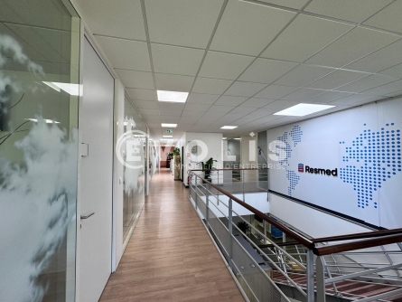 Photo 12 – location Entrepôts / activités	SAINT PRIEST (69800)