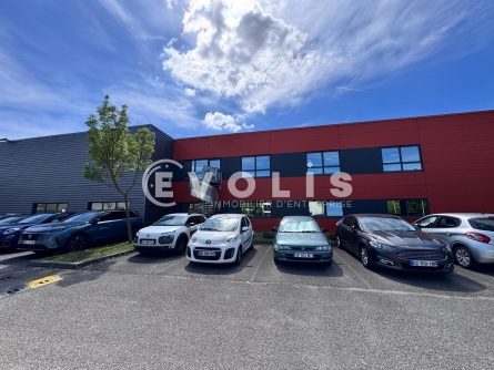 Photo 3 – vente Entrepôts / activités	SAINT PRIEST (69800)