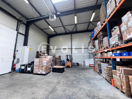 Photo 4 – location Entrepôts / activités	SAINT PRIEST (69800)