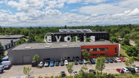 Photo 2 – location Entrepôts / activités	SAINT PRIEST (69800)