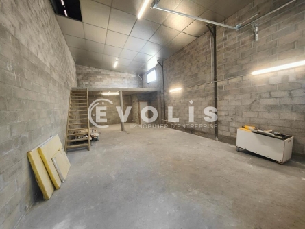 Photo 2 – location Entrepôts / activités	ITTEVILLE (91760)