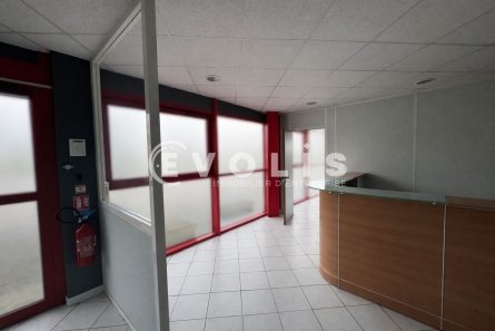 Photo 1 – location Entrepôts / activités	POULAINVILLE (80260)