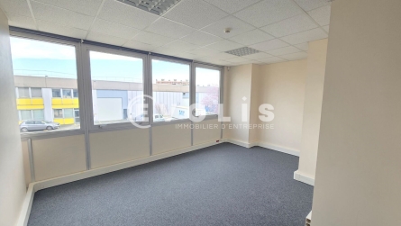 Photo 4 – location Entrepôts / activités	IVRY SUR SEINE (94200)