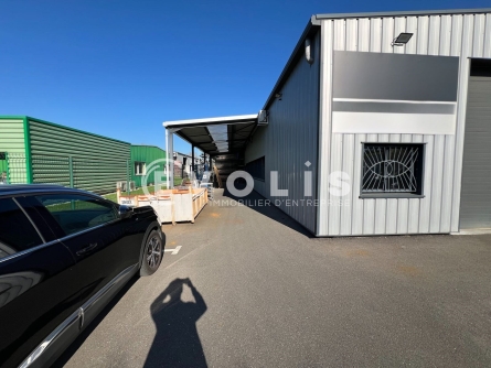 Photo 3 – vente Entrepôts / activités	VAL D'OINGT (69620)