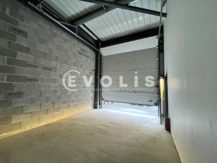 Photo 2 – location Entrepôts / activités	LATRESNE (33360)