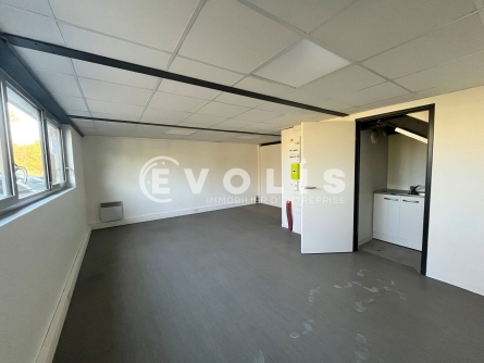 Photo 5 – location Entrepôts / activités	LATRESNE (33360)