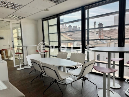 Photo 12 – location bureaux	LYON (69007)