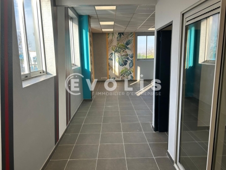 Photo 7 – location Entrepôts / activités	GUIBEVILLE (91630)