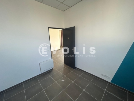 Photo 4 – location Entrepôts / activités	GUIBEVILLE (91630)