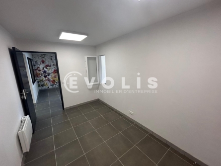 Photo 10 – location Entrepôts / activités	GUIBEVILLE (91630)