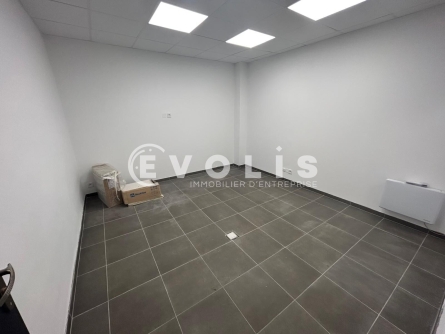 Photo 13 – location Entrepôts / activités	GUIBEVILLE (91630)