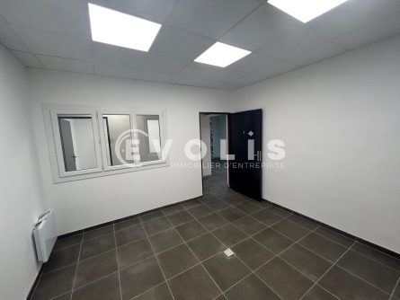 Photo 14 – location Entrepôts / activités	GUIBEVILLE (91630)