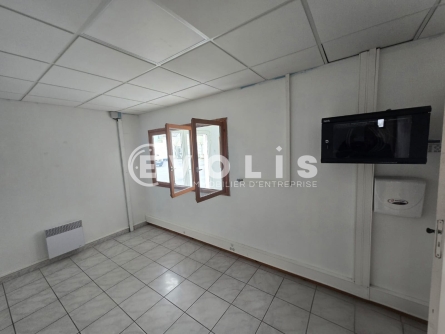 Photo 9 – location Entrepôts / activités	BOISSY SOUS SAINT YON (91790)