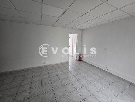 Photo 5 – location Entrepôts / activités	BOISSY SOUS SAINT YON (91790)