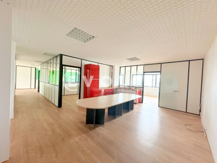 Photo 1 – location bureaux	BORDEAUX (33000)