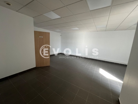 Photo 15 – location Entrepôts / activités	DAGNEUX (01120)
