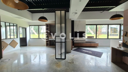 Photo 1 – location bureaux	SERRIS (77700)