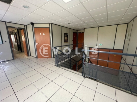Photo 2 – location bureaux	BORDEAUX (33300)