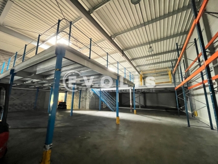 Photo 3 – location Entrepôts / activités	BORDEAUX (33300)
