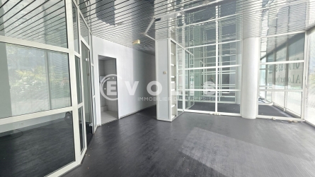 Photo 2 – location bureaux	SURESNES (92150)