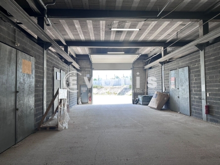 Photo 3 – location Entrepôts / activités	TRESSES (33370)
