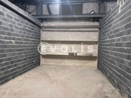 Photo 1 – location Entrepôts / activités	TRESSES (33370)