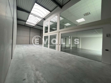 Photo 5 – location Entrepôts / activités	NEUVILLE EN FERRAIN (59960)