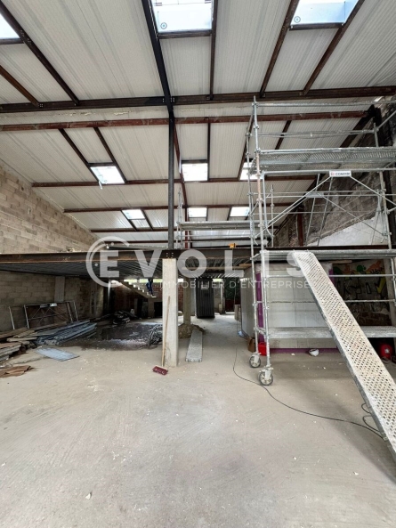 Photo 4 – location Entrepôts / activités	MONTREUIL (93100)