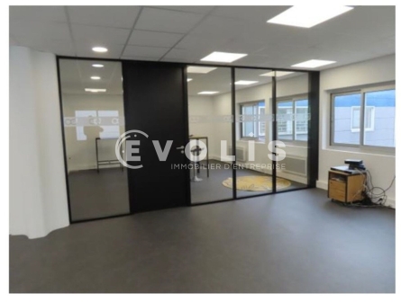 Photo 4 – location Entrepôts / activités	VILLENEUVE D'ASCQ (59650)