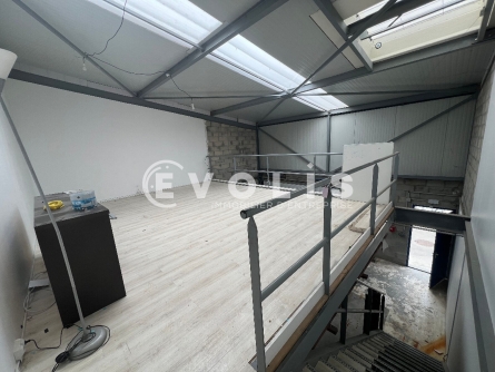 Photo 4 – location Entrepôts / activités	VILLENEUVE LE ROI (94290)