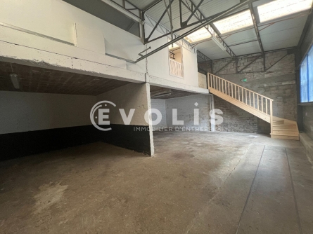 Photo 8 – location Entrepôts / activités	VILLENEUVE LE ROI (94290)