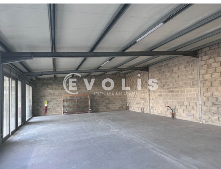 Photo 1 – location bureaux	PUGNAC (33710)