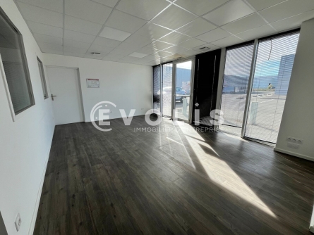Photo 5 – location Entrepôts / activités	SAINT ANDRE DE CUBZAC (33240)