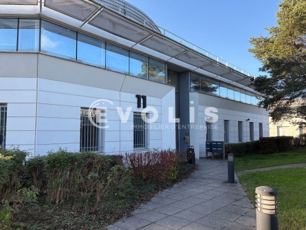 Photo 1 – location bureaux	BRON (69500)